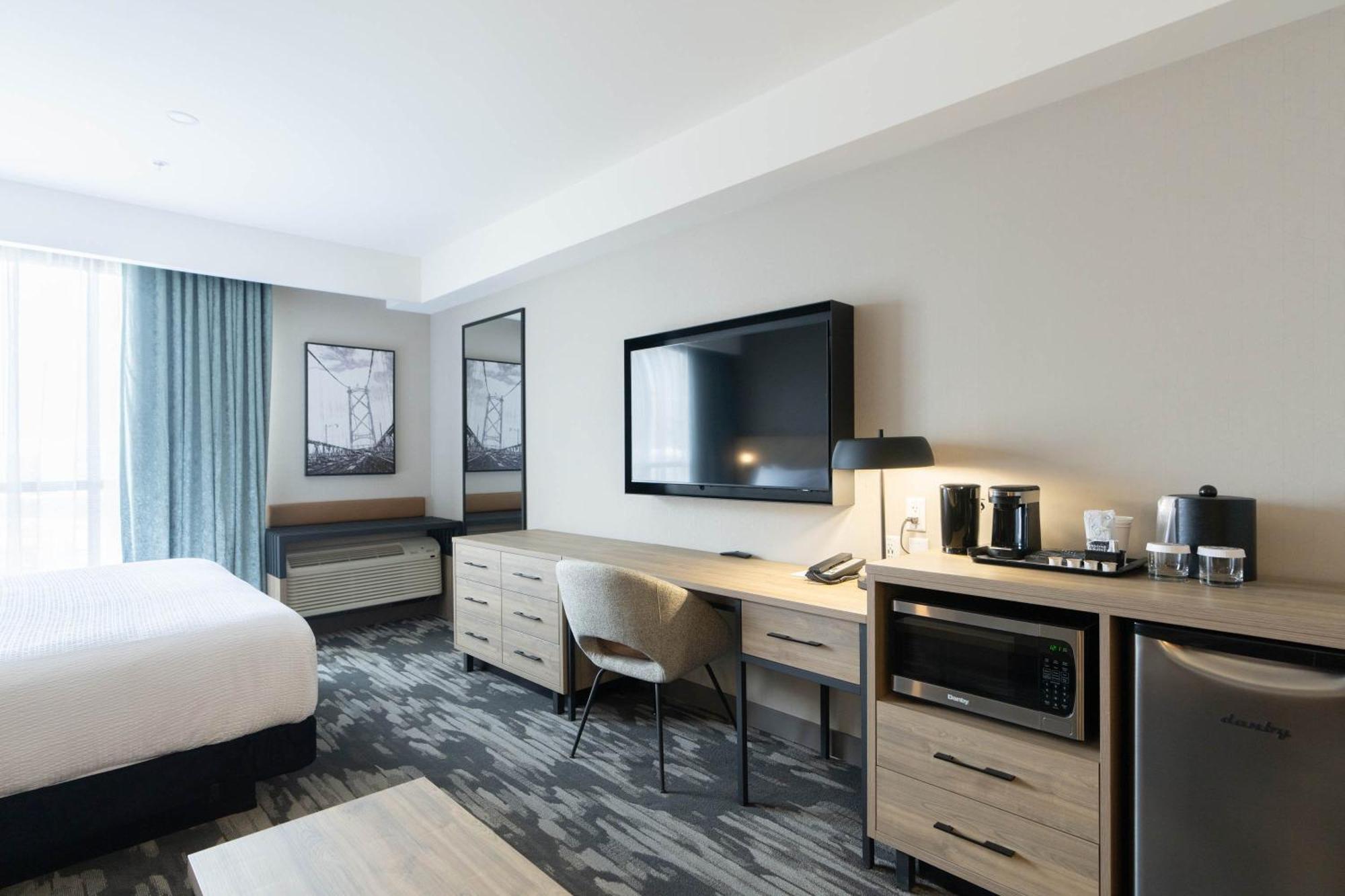 Sandman Signature Dartmouth Hotel & Suites Экстерьер фото