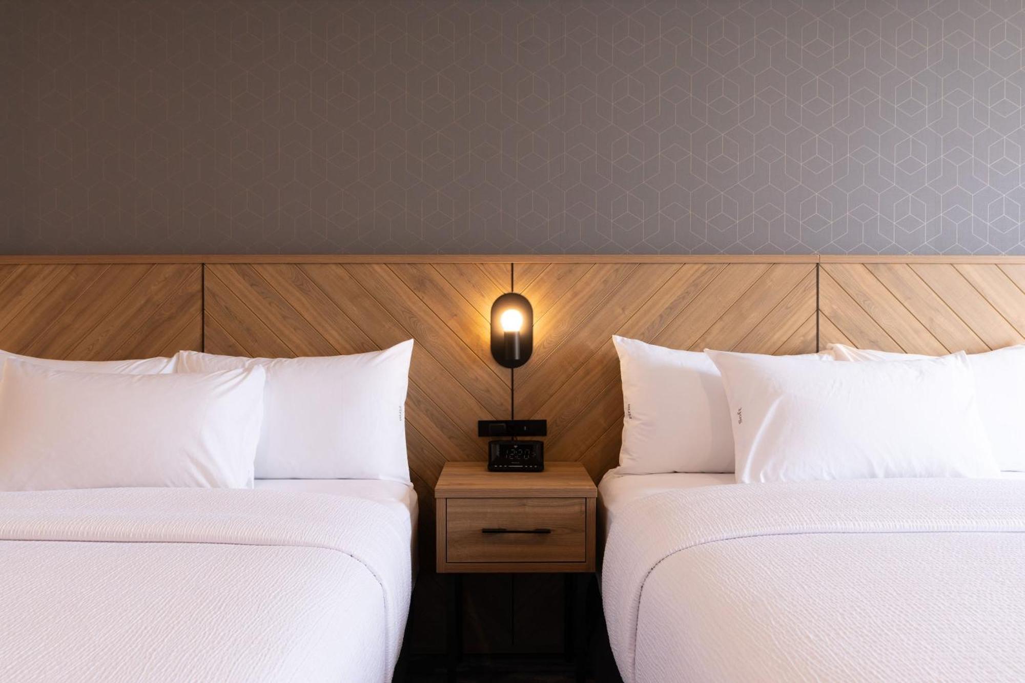 Sandman Signature Dartmouth Hotel & Suites Экстерьер фото